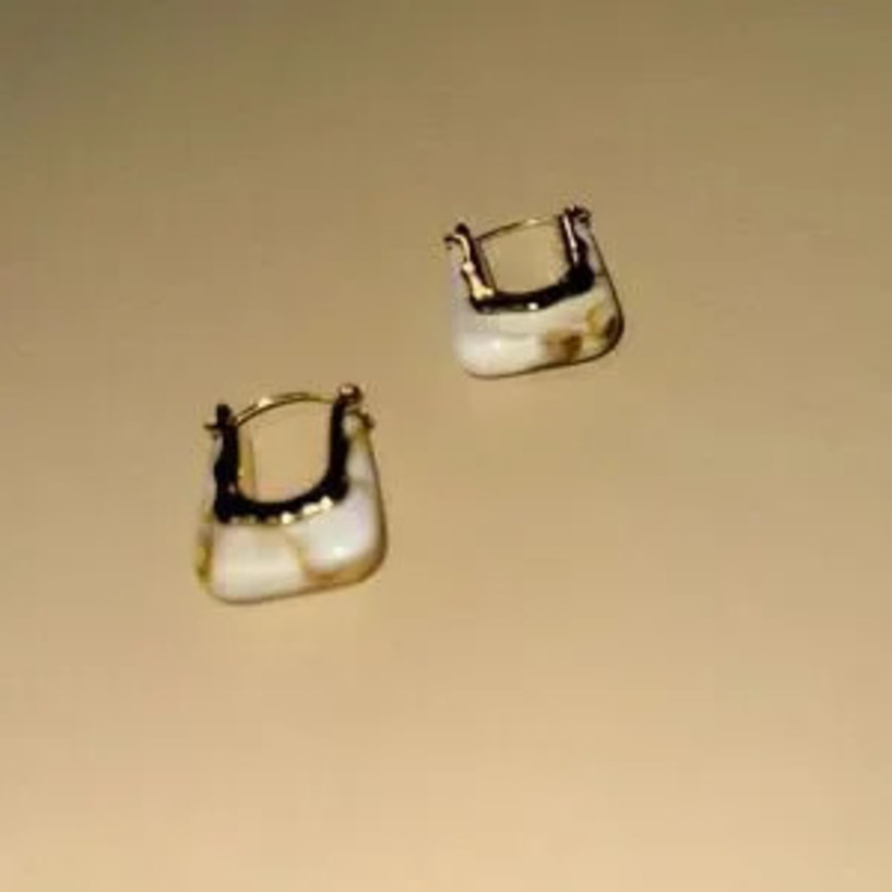 Marbled?hoop earrings N920
